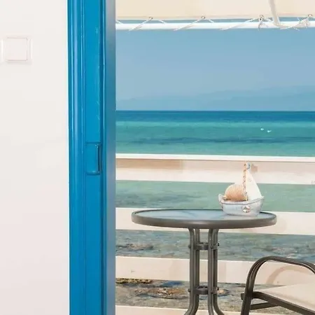 Julie's Hermes House Holiday home *